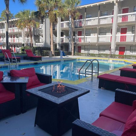 Casa Bella Inn & Suites Extended Stay Tallahassee Bagian luar foto