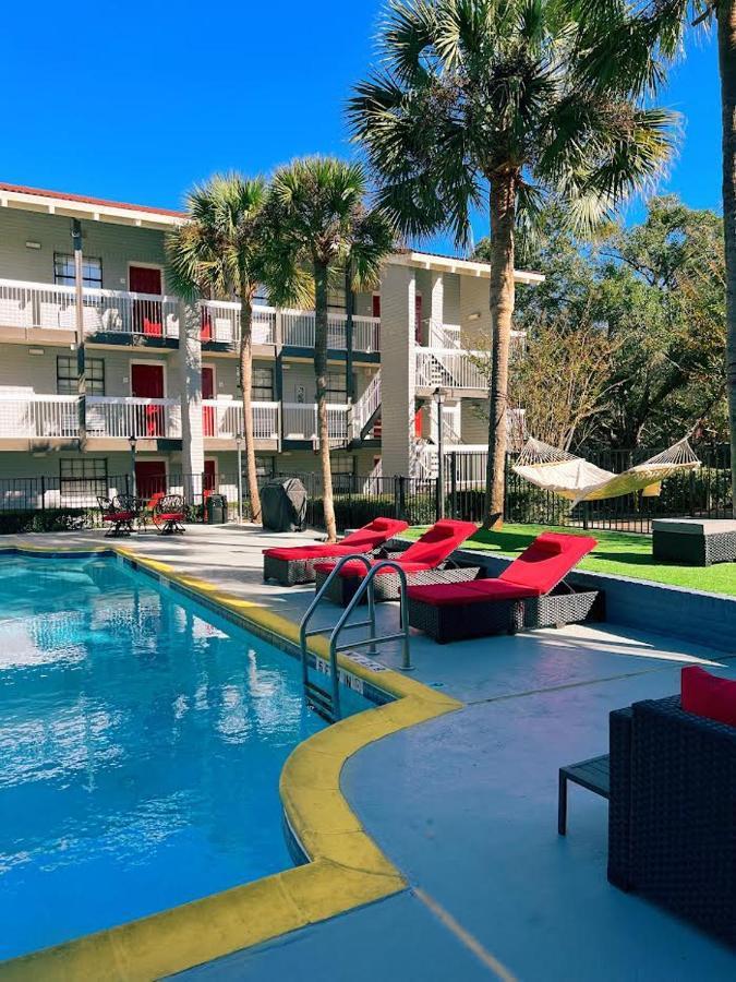 Casa Bella Inn & Suites Extended Stay Tallahassee Bagian luar foto